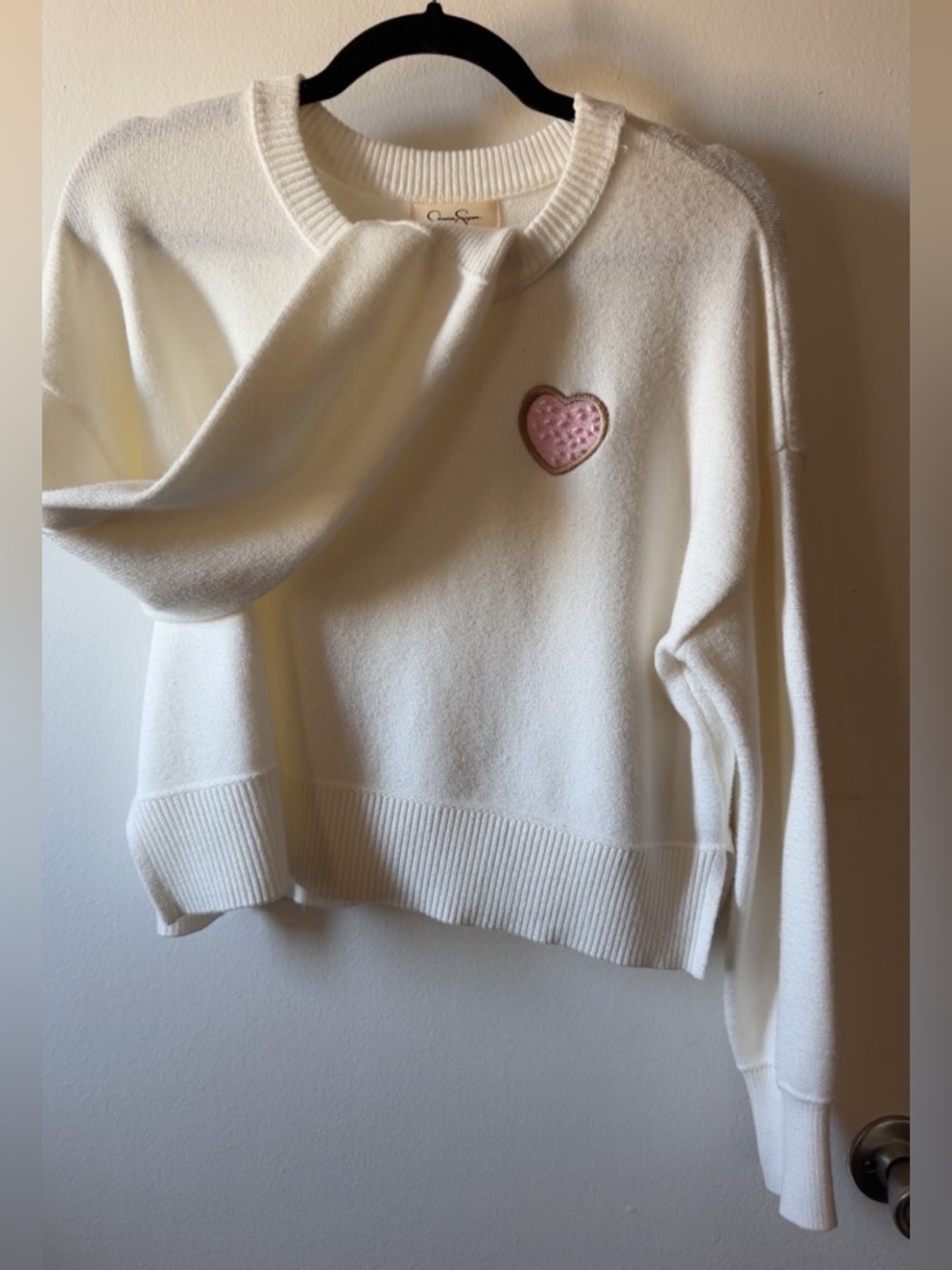 Jessica Simpson White Knit Pink Heart Appliqué Cropped Sweater 💗 NWOT 😊